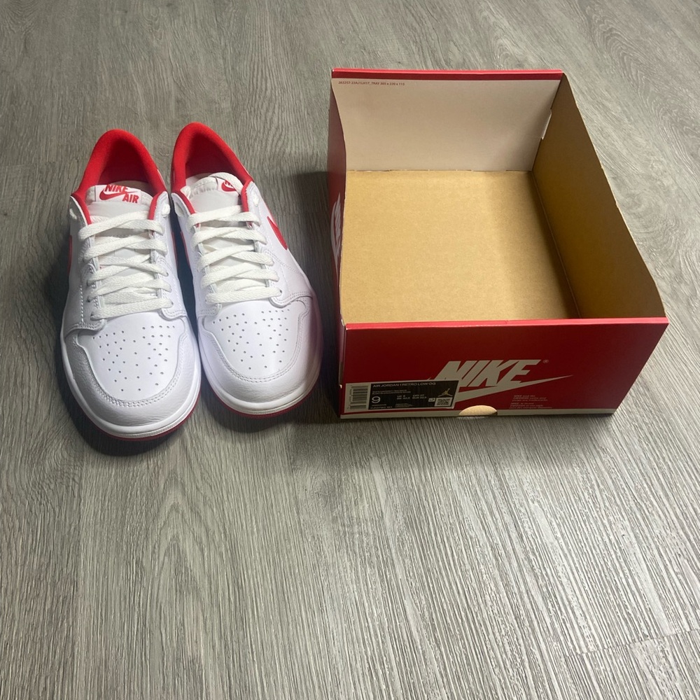 Air Jordan University Red 1 Low